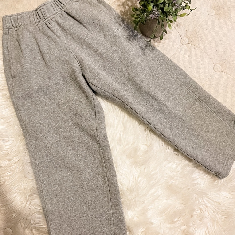 Boys size SMALL gray sweatpants
